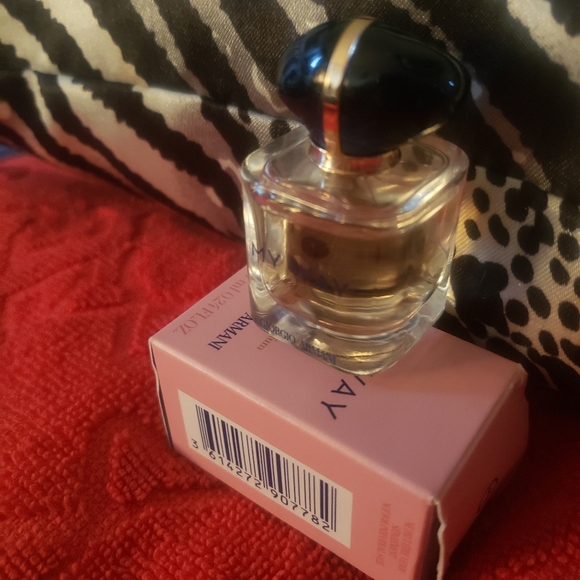 Women's Perfume (MY WAY) By GIORGIO ARMANI - Picture 7 of 16